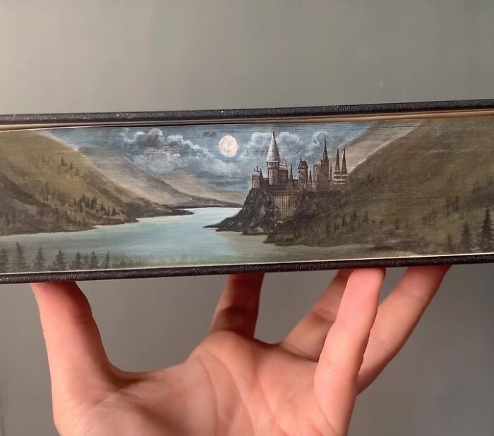 This Talented Artist Makes Beautiful Paintings On The Edges Of Books