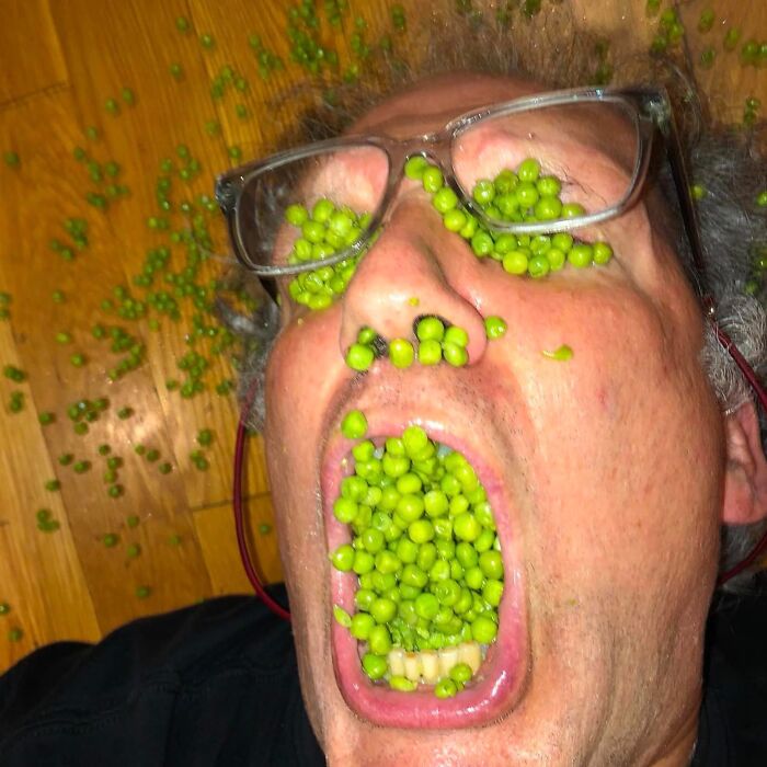 Funny-Pics-Humans-Doing-Human-Things