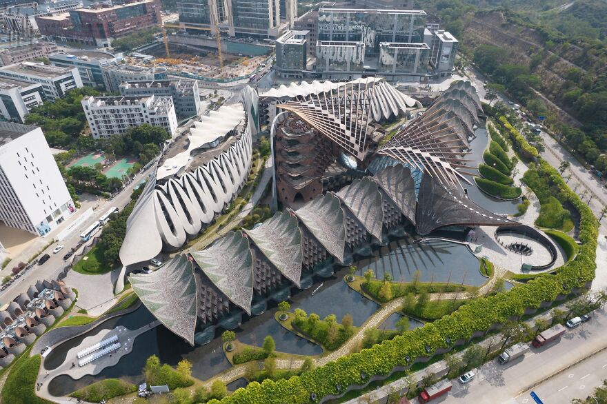 "Marisfrolg Fashion Campus" By Fred And Damien Van Brandenburg