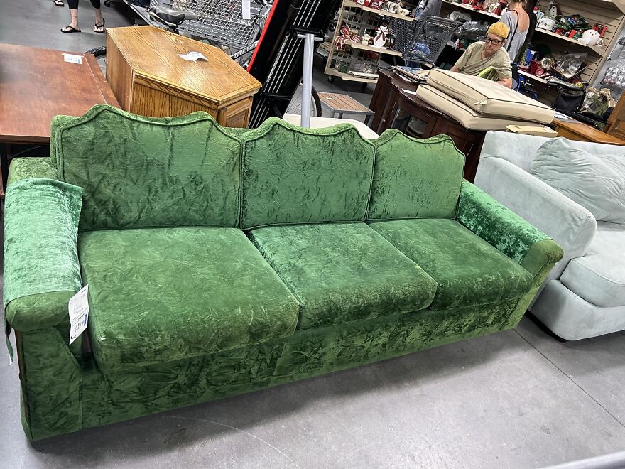 Update - Several People Said It’s Been Sold Hopefully They Will Post A Pic Here If They’re In This Page! Saw At The Melbourne Fl Goodwill Yesterday $25