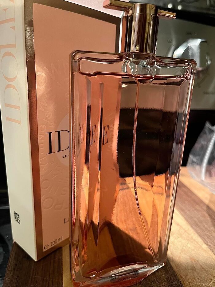 Perfume Is The Invisible Accessory And Lancôme Idôle Nectar Eau De Parfum Is The Missing Piece To Your Galentine's Chic Ensemble 