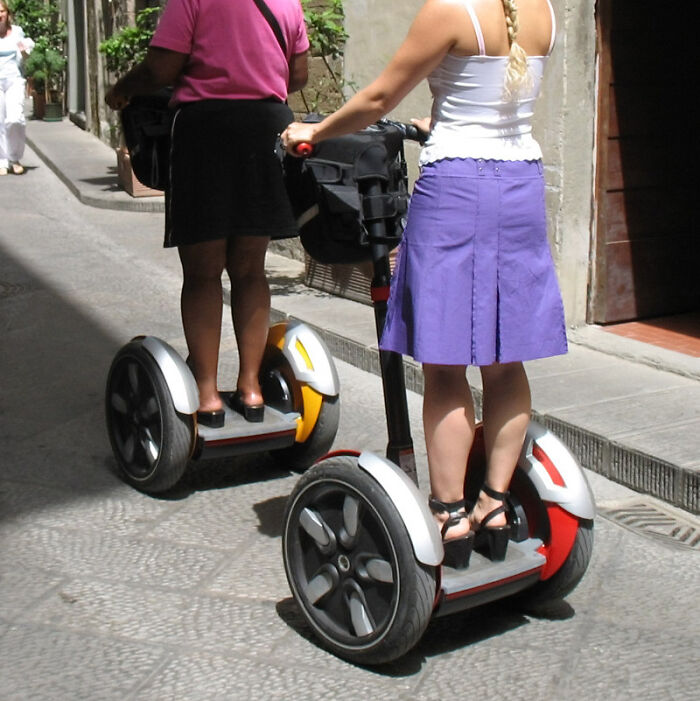 “Fyre Festival”: 30 Things That Were Massively Hyped But Turned Out To Be Huge Flops