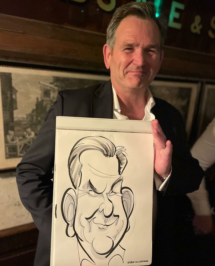 Artist Surprises People With His Caricatures, Showing Their Real Faces In A Funny Way