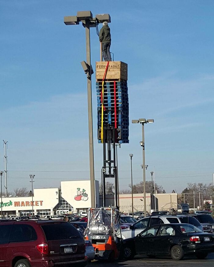 50 Times “Idiots At Work” Showed Just How Stupid Humans Can Be