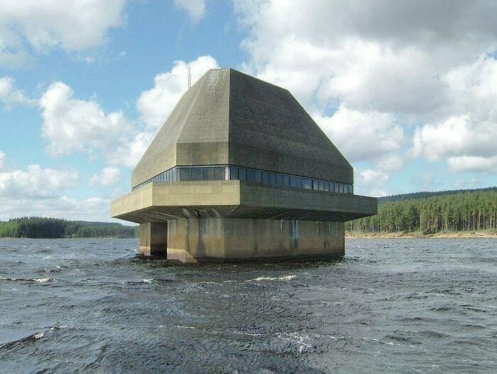 Brutalist-Architecture-Pictures