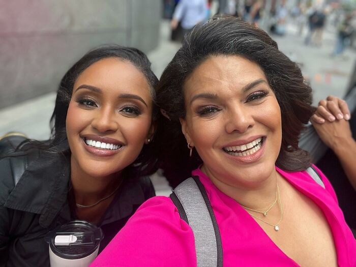 CNN Anchor Shared That She Is Currently Getting Treatment For Stage 3 Breast Cancer During "CNN News Central"