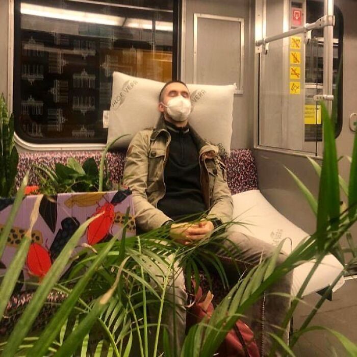 Berlin-Subway-Creatures-Weird-Funny-Pics