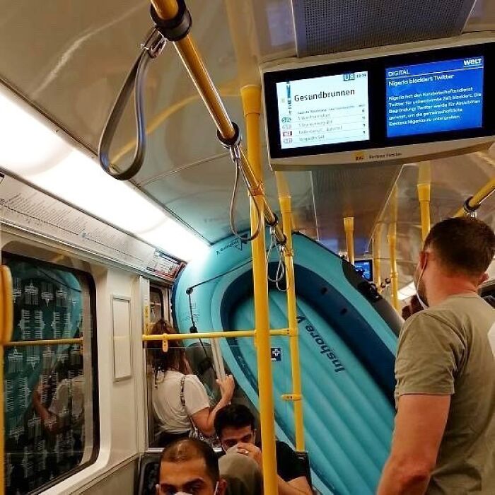 Berlin-Subway-Creatures-Weird-Funny-Pics