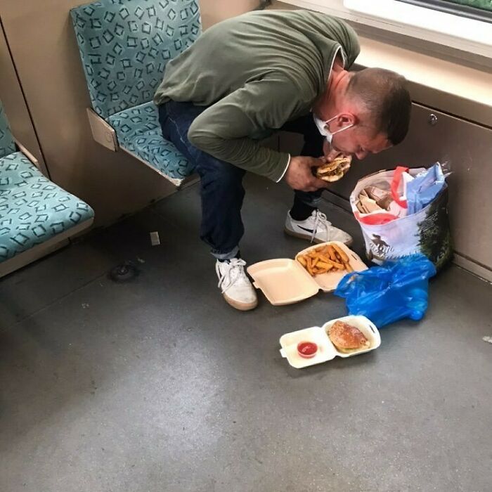 Berlin-Subway-Creatures-Weird-Funny-Pics