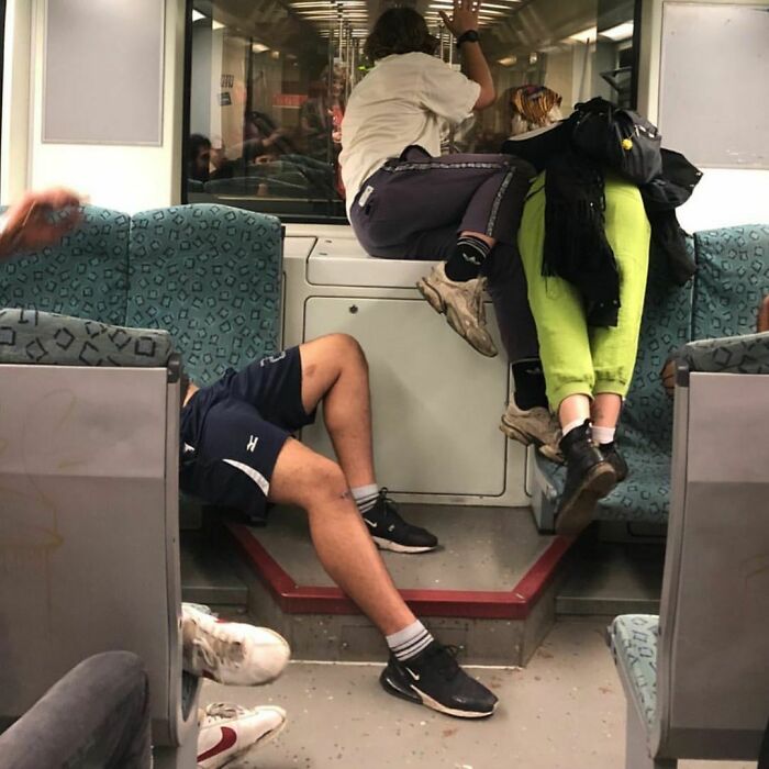 Berlin-Subway-Creatures-Weird-Funny-Pics