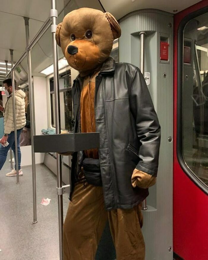 Berlin-Subway-Creatures-Weird-Funny-Pics