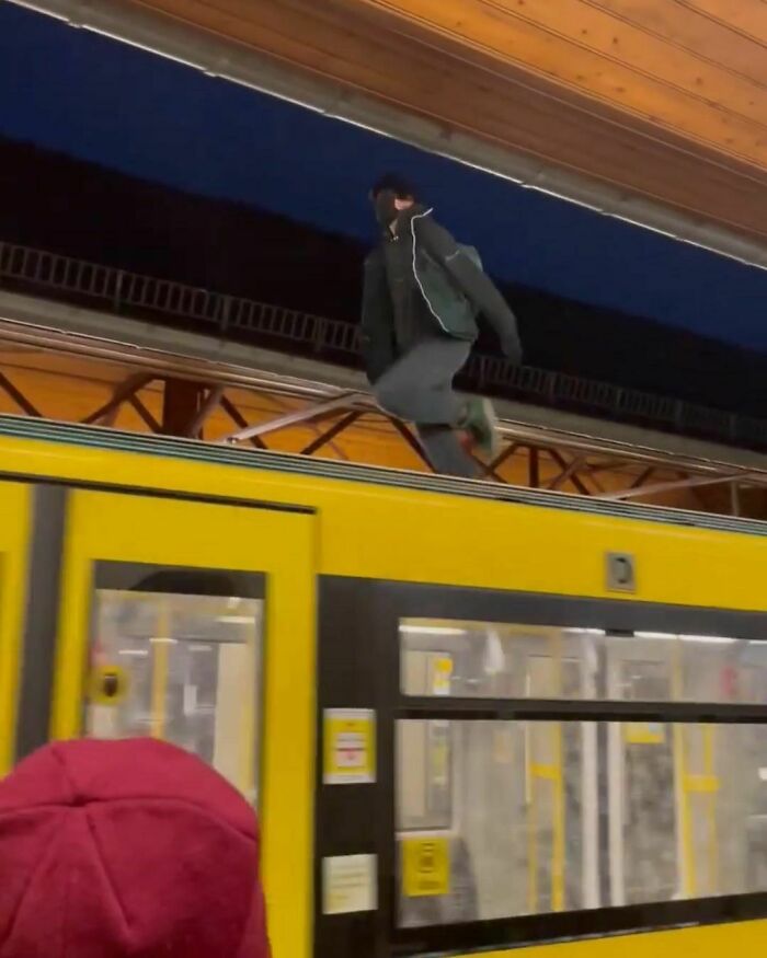 Berlin-Subway-Creatures-Weird-Funny-Pics