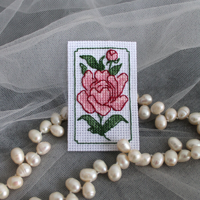Cross Stitch Patterns: Flower Miniatures (15 Pics)