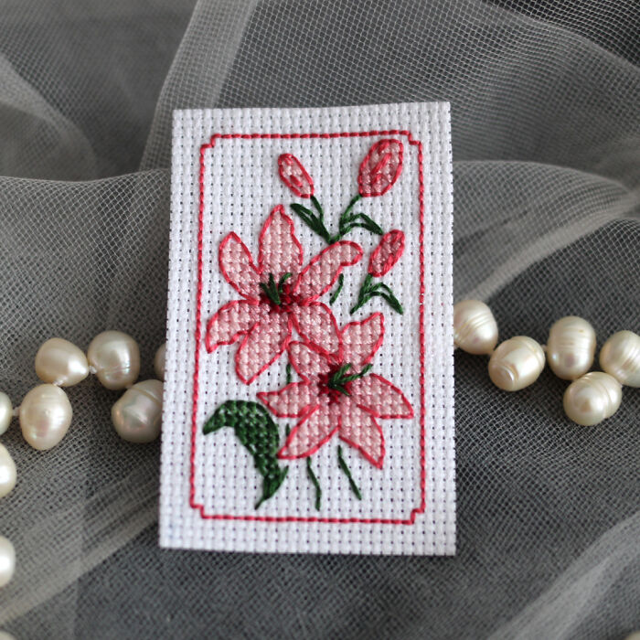 Cross Stitch Patterns: Flower Miniatures (15 Pics)