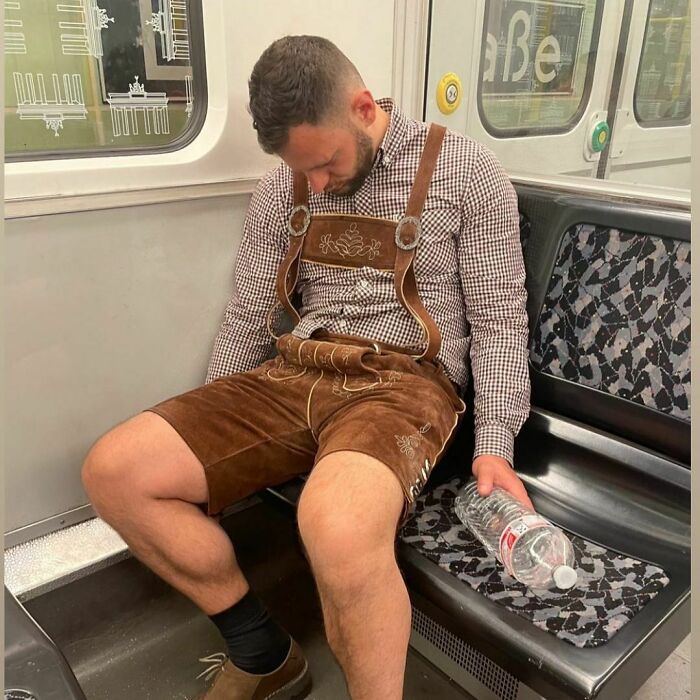 Berlin-Subway-Creatures-Weird-Funny-Pics