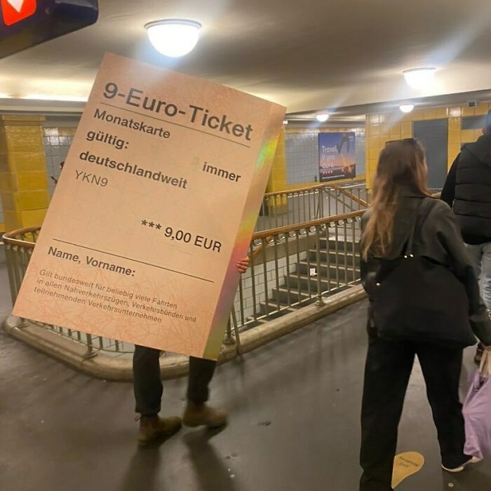 Berlin-Subway-Creatures-Weird-Funny-Pics