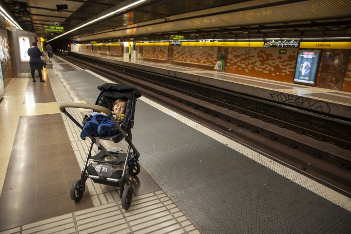 City Ttrip With A Kid (12 Pics)