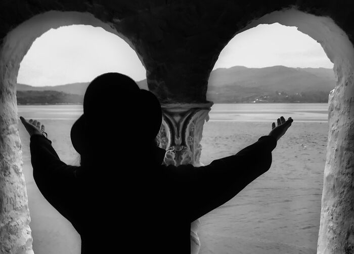 In The Waning Days Of Winter, We Made A Pilgrimage To Say Goodbye To Our Beautiful Dog (10 Pics) In The Waning Days Of Winter, We Made A Pilgrimage To Say Goodbye To Our Beautiful Dog (10 Pics)