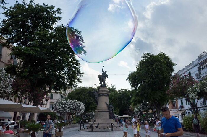 30 Best Fun Accidents Captured On Streets By This Photographer (New Pics)