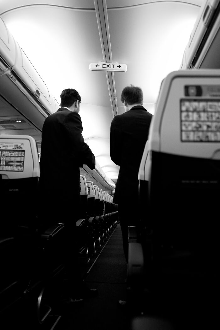 40 Photographs By William Josephs Radford That Show The Reality Of Flying Economy