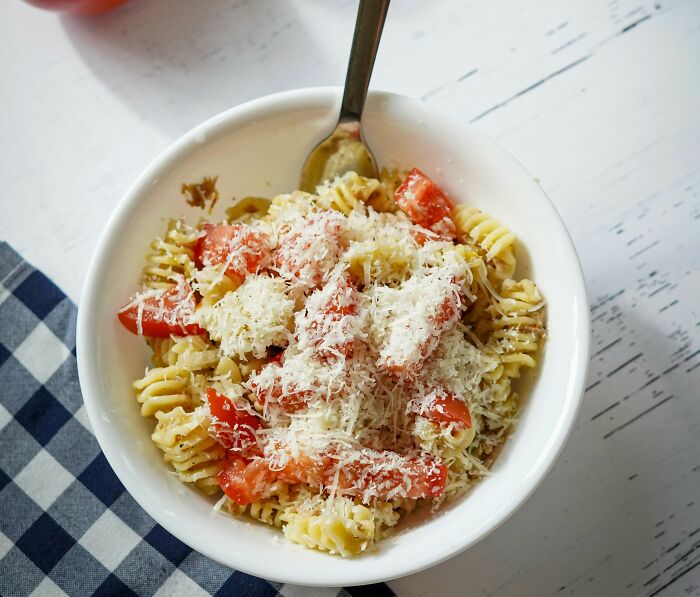 30 Dishes From The Menu Of Picky Eaters Outside The US, According To People Online