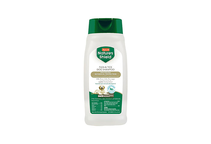 Hartz Nature&rsquo;s Shield Natural Flea & Tick Dog Shampoo