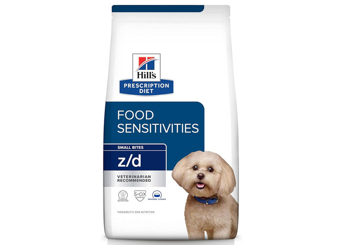 Bag of Hill's hydrolyzed dog food for sensitive diets, featuring a small dog.