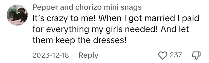 Bride Wants Her Bridesmaids To Pay $250 For Their Dresses But They Refuse, Drama Ensues Bride Wants Her Bridesmaids To Pay $250 For Their Dresses But They Refuse, Drama Ensues