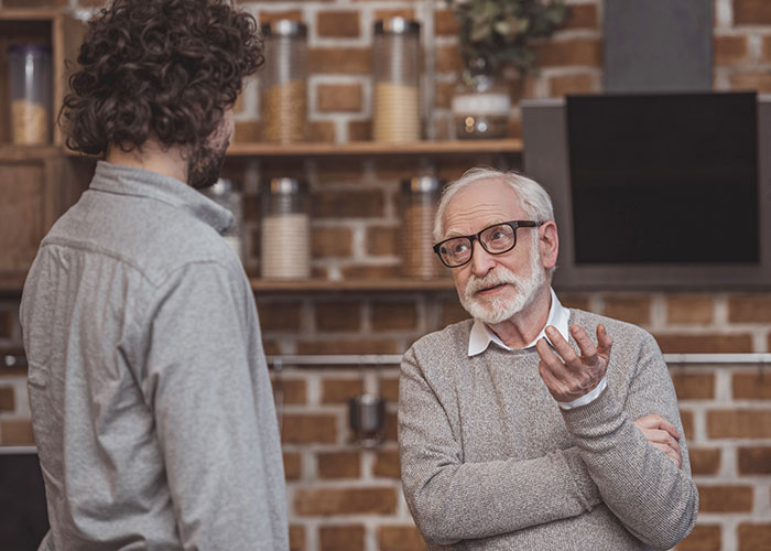 "I Did All That For 7 Months": Tenant Does Laundry For Free To Get Back At Jerk Landlord