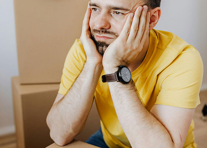 "I Did All That For 7 Months": Tenant Does Laundry For Free To Get Back At Jerk Landlord
