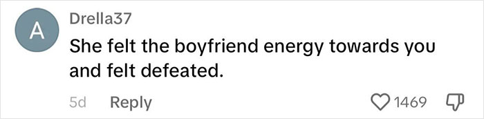 Woman Interrupts Man At The Gym And Tells Him To “Stop Staring,” But He Has The Perfect Comeback Woman Interrupts Man At The Gym And Tells Him To “Stop Staring,” But He Has The Perfect Comeback