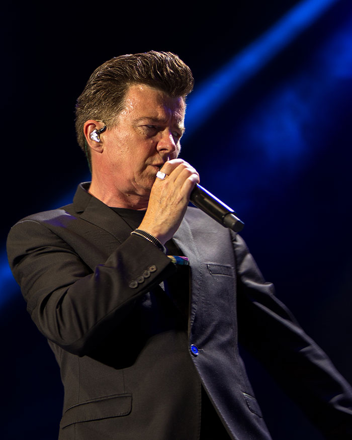 30 Once-Famous Celebrities Who Live Completely Normal Lives Now