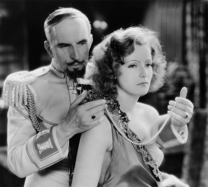 30 Once-Famous Celebrities Who Live Completely Normal Lives Now