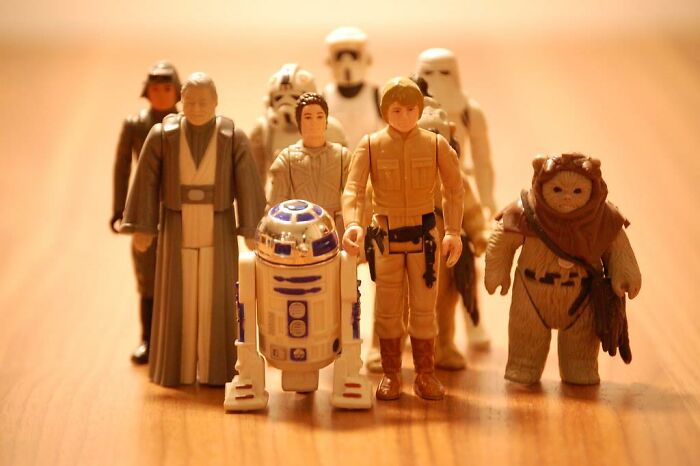 30 Lucky People Share The Best 'Treasures' They've Found While Shopping Secondhand