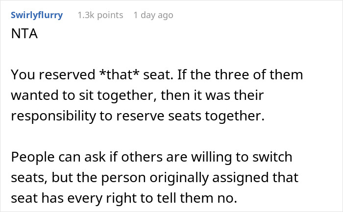 Woman Refuses To Switch Seats With A Man So He Can Sit With Family, Flight Attendant Intervenes