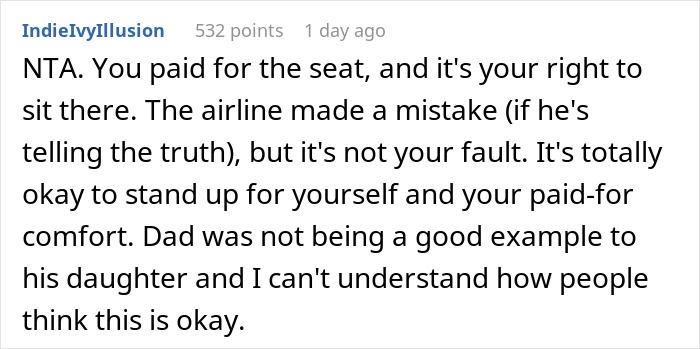 Woman Refuses To Switch Seats With A Man So He Can Sit With Family, Flight Attendant Intervenes