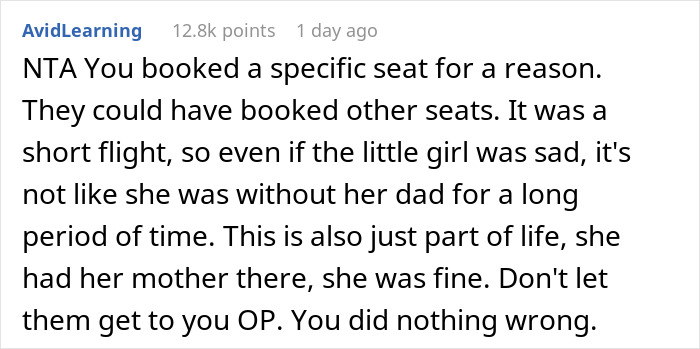 Woman Refuses To Switch Seats With A Man So He Can Sit With Family, Flight Attendant Intervenes
