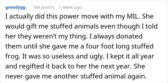 Woman Is Regifted The Same Present She Gave Her BF’s Mom, Others Share Similar Stories Online Woman Is Regifted The Same Present She Gave Her BF’s Mom, Others Share Similar Stories Online