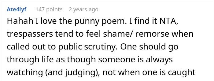 Neighbors Treat Woman’s Garden As Free For Everyone, End Up On A Hilarious “Wall Of Shame” Neighbors Treat Woman’s Garden As Free For Everyone, End Up On A Hilarious “Wall Of Shame”