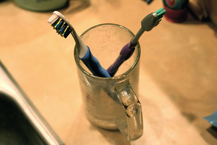 31 Common Hygiene Mistakes Everyone Should Be Aware Of For The Greater Good Of The Population