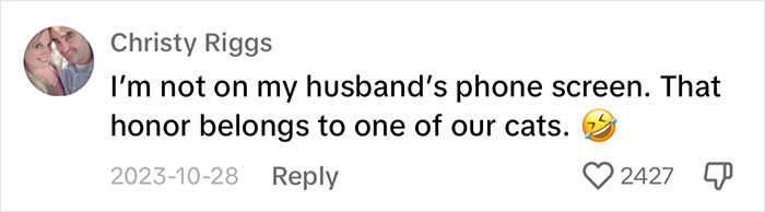 Woman Shares How Small Talk On A Plane Turned Into Unhinged Drama For Everyone To Hear