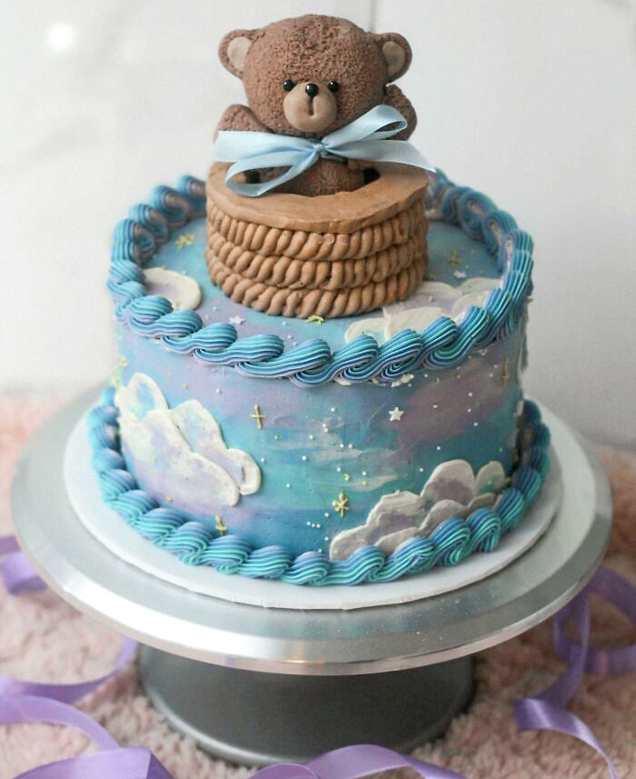 I Don't Have Any Experience With Sculpting Fondant, So I'm Really Proud Of How This Bear Turned Out