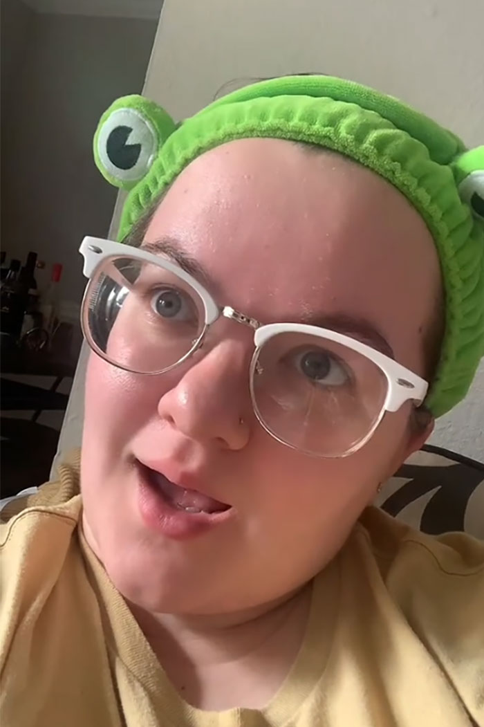 Woman Leaves Store Flabbergasted After Being Asked To Tip 25%