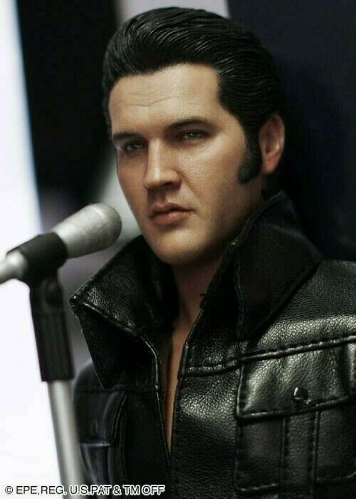 Meet The Hyperrealistic Sculptures Of Pop Culture Characters By This South Korean Artist (34 Pics)