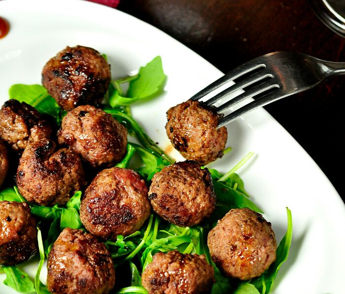 30 Dishes From The Menu Of Picky Eaters Outside The US, According To People Online