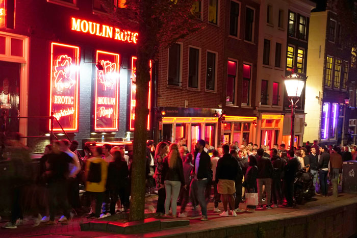 Brother And His Wife Bring Up Woman&rsquo;s Former Stripper Life, She Evicts Them