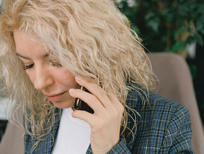 "Close At 11 PM, Open At 5 AM": Management Refuses To Let Employee Switch Schedules, Regrets It