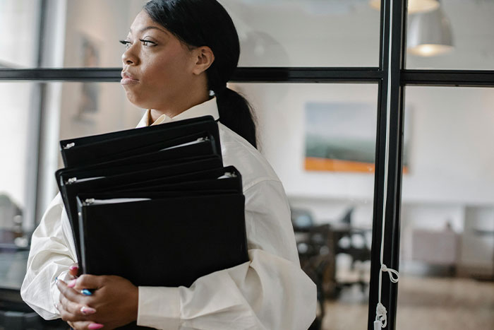 "Close At 11 PM, Open At 5 AM": Management Refuses To Let Employee Switch Schedules, Regrets It