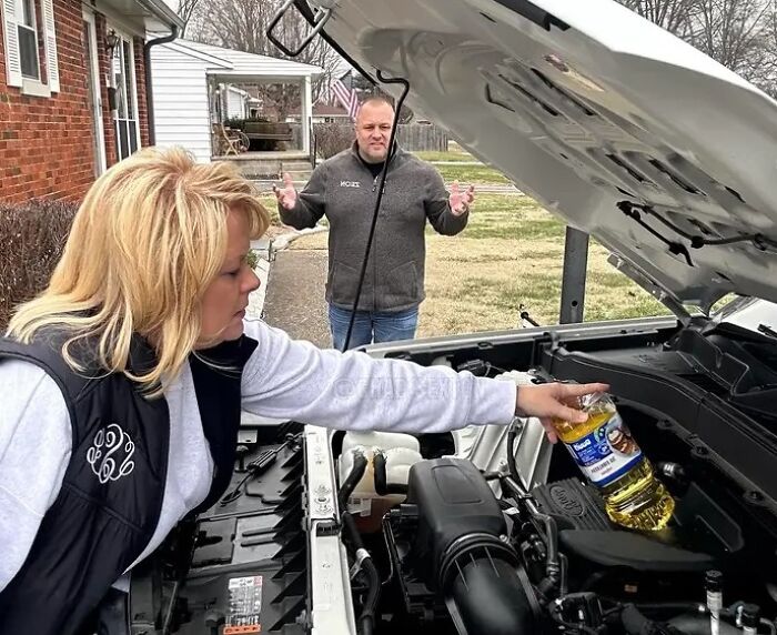 Funny-Pics-Humans-Doing-Human-Things