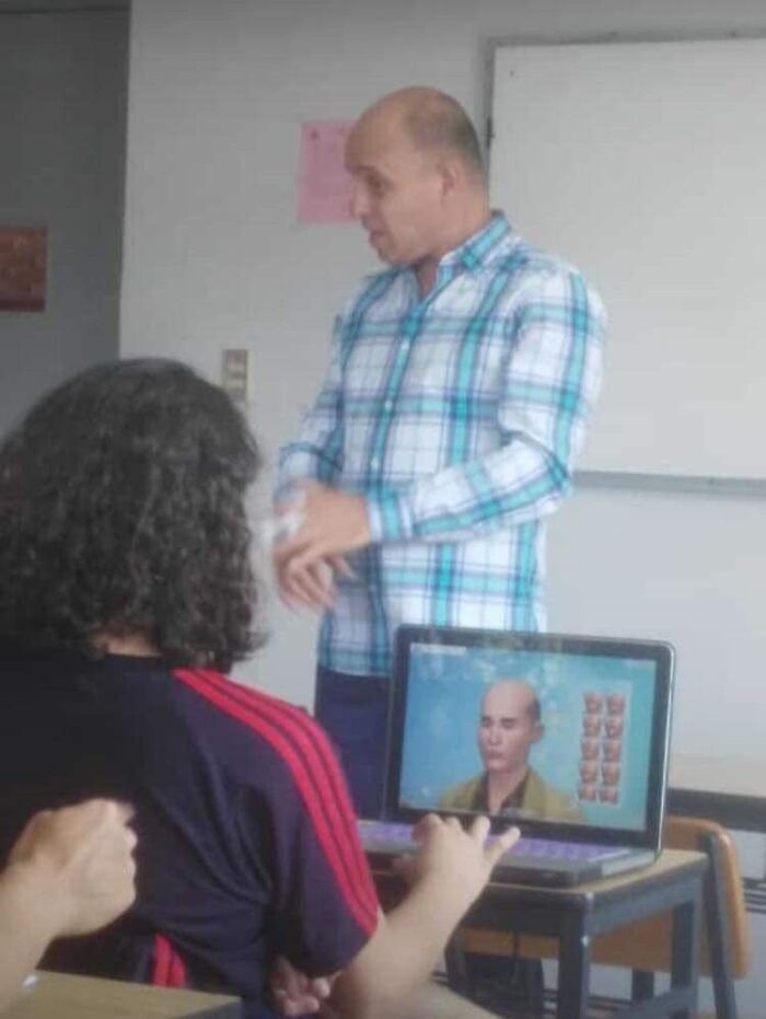 Funny-Pics-Humans-Doing-Human-Things